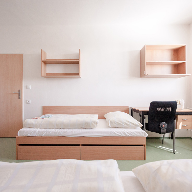 Jana Amose Komenskeho Szoba | MotoGP Brno Csehország | Szálloda Brno, Szállás | GProoms.eu