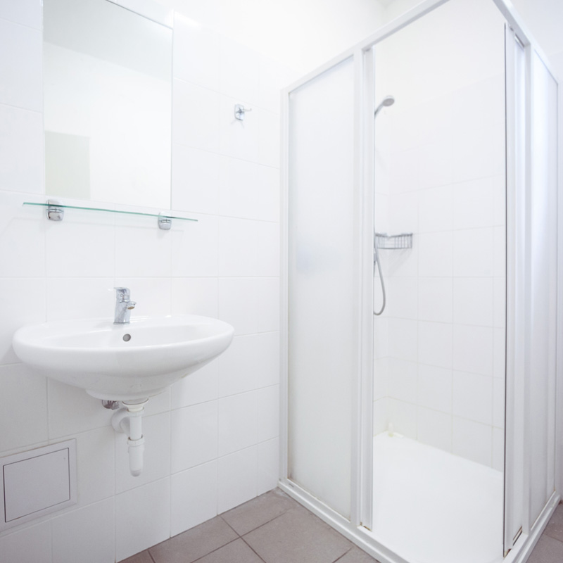 Jana Amose Komenskeho Fürdőszoba | MotoGP Brno Csehország | Szálloda Brno, Szállás | GProoms.eu