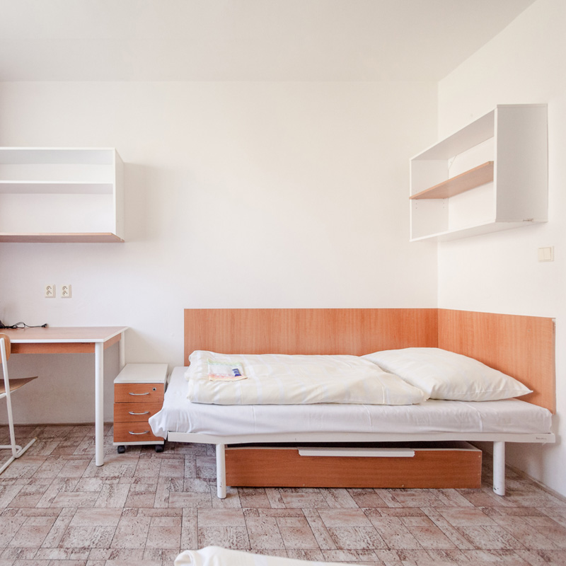 Jana Amose Komenskeho Szoba | MotoGP Brno Csehország | Szálloda Brno, Szállás | GProoms.eu