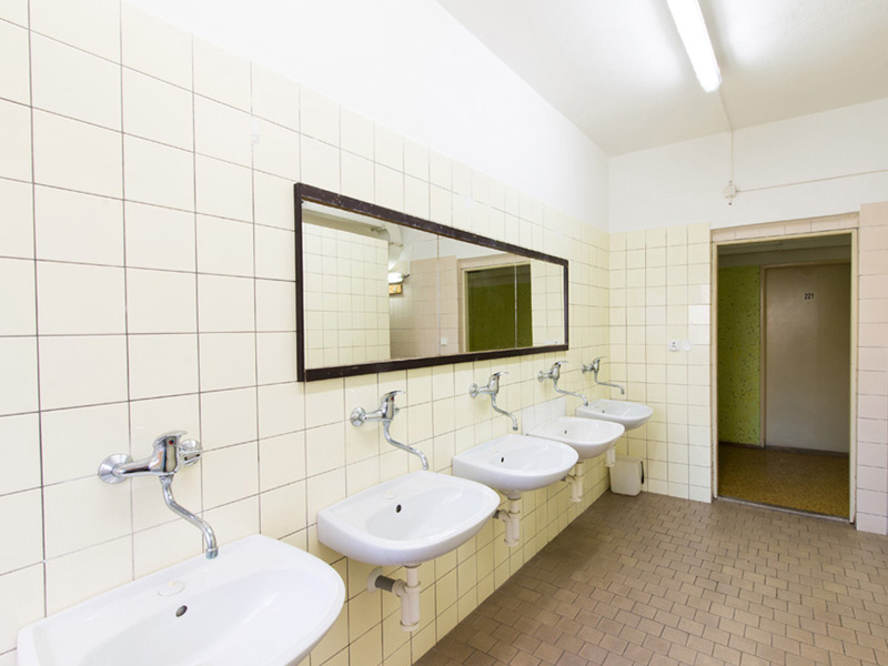 Listovy koleje Bathroom | MotoGP Brno Czech | Hotel Brno, Accommodation | GProoms.eu